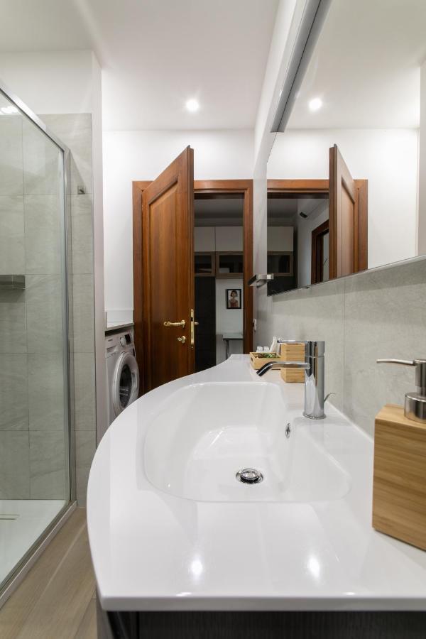 Casa Anna - 2 Bedrooms Apartment Padova Bagian luar foto