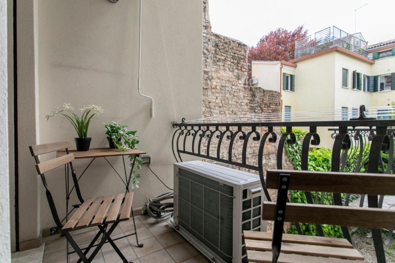 Casa Anna - 2 Bedrooms Apartment Padova Bagian luar foto